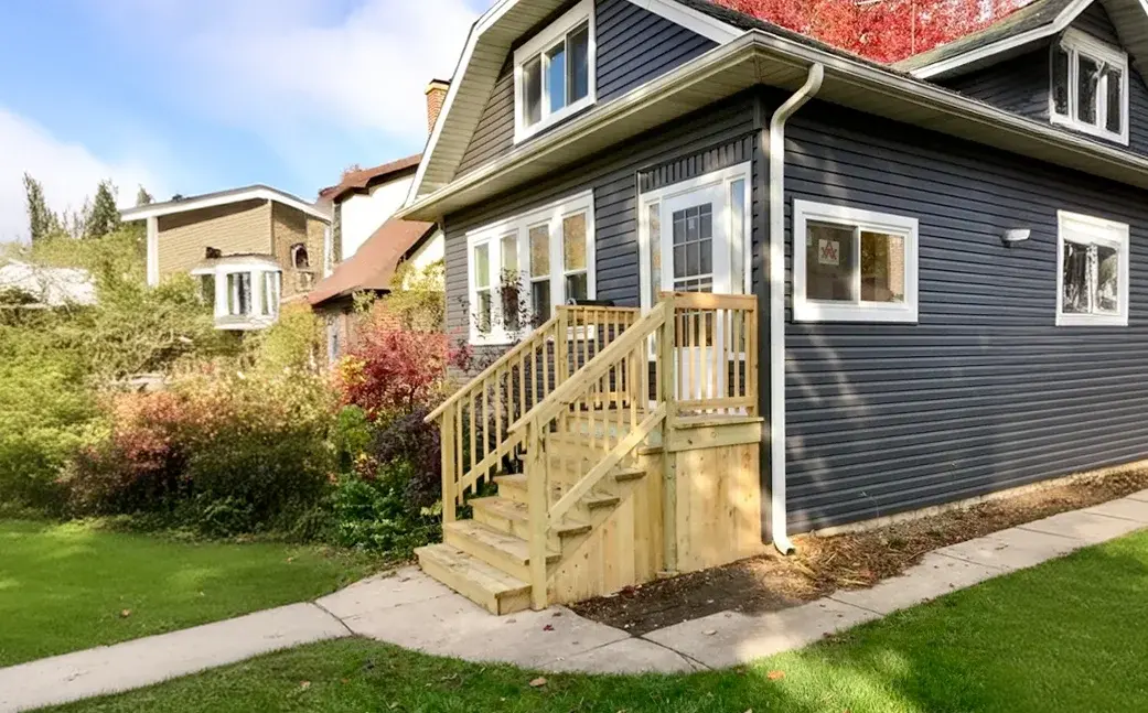 Screened Porch Addition In Schiller Park